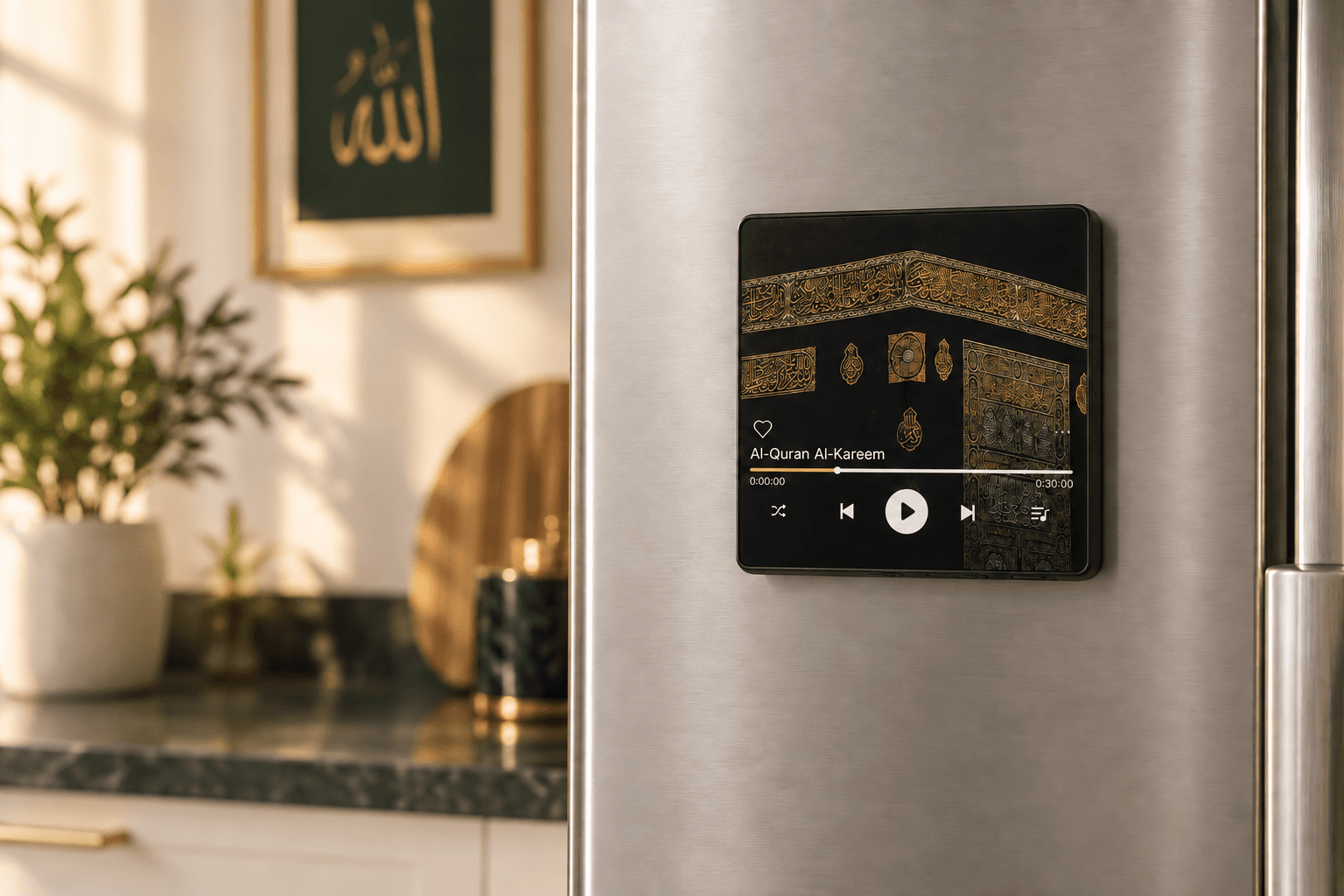 Édition Nureyah fixée sur une surface métallique